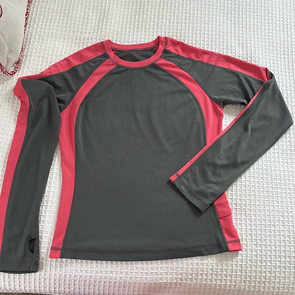 Lululemon yoga shirt, size M. - Picture 1 of 6